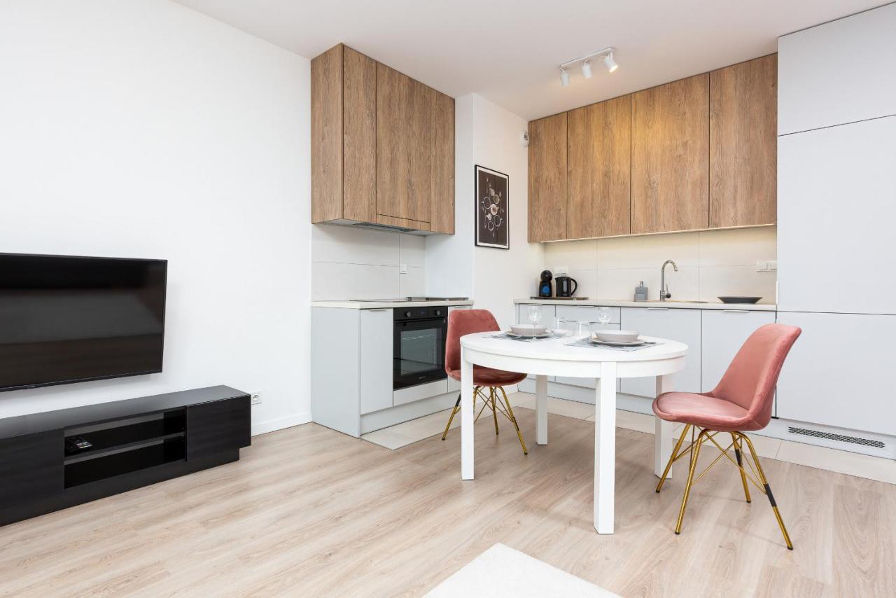 Metro Plocka Exquisite Apartments By Noclegi Renters ワルシャワ エクステリア 写真