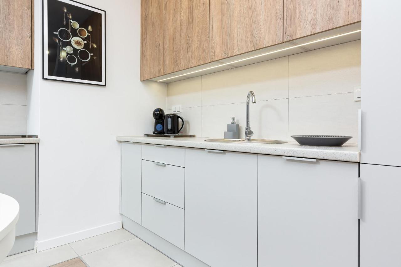 Metro Plocka Exquisite Apartments By Noclegi Renters ワルシャワ エクステリア 写真